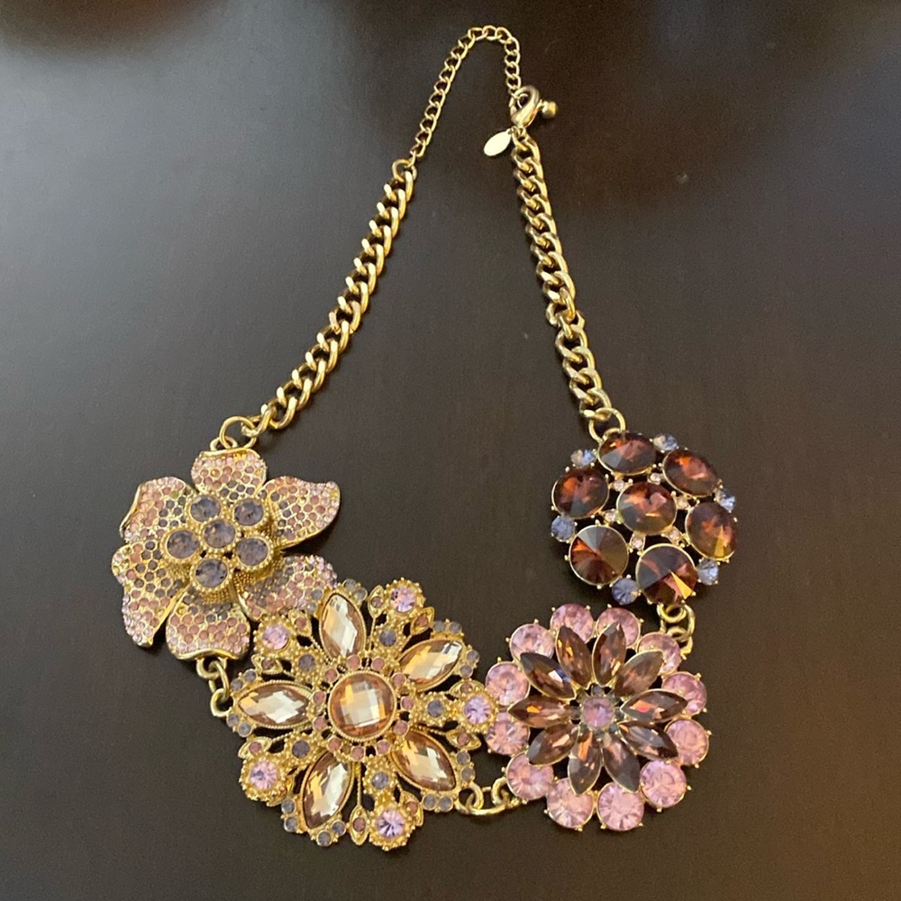 Beautiful Susan Graver Flower Statement Necklace